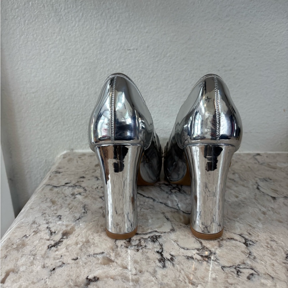 NWOT Rouge Helium Metallic Silver Pointed-Toe Block Heel Loafers - Picture 8 of 10